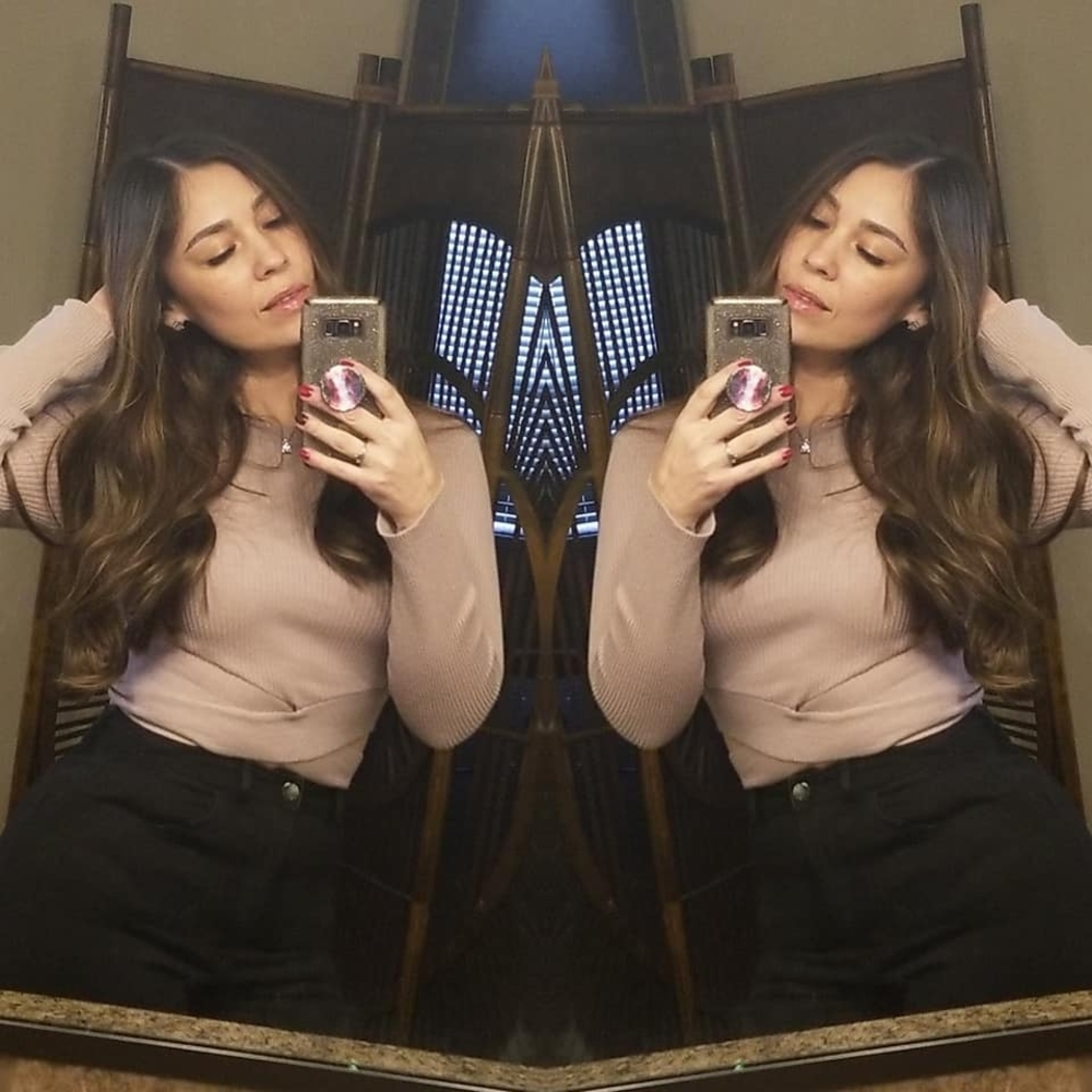 Meet your Posher, Daniela